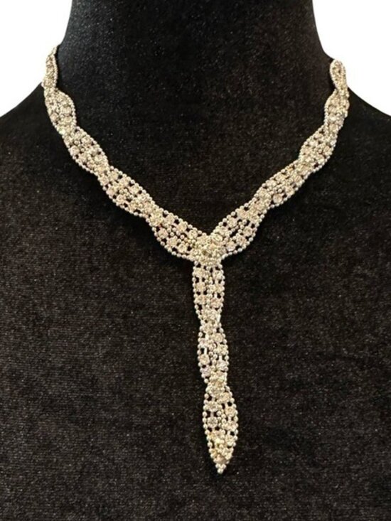 Jewelry - Y Necklace Silver Tone Rhinestone Twisted Style 18 - 20 Inch length Womens